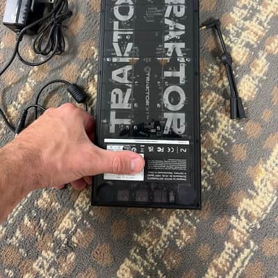 Native Instruments X1 mk3 - Black image 2