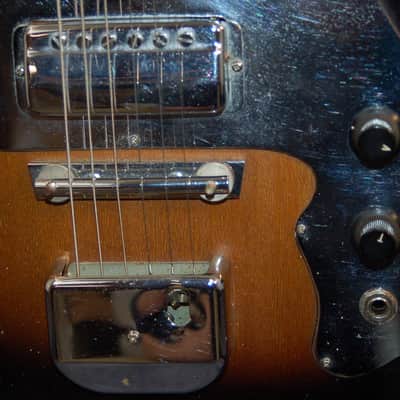 Maier by Guyatone Two Pickup Mirror'd Pickguard Solid Body Original Case 1960's Sunburst image 3