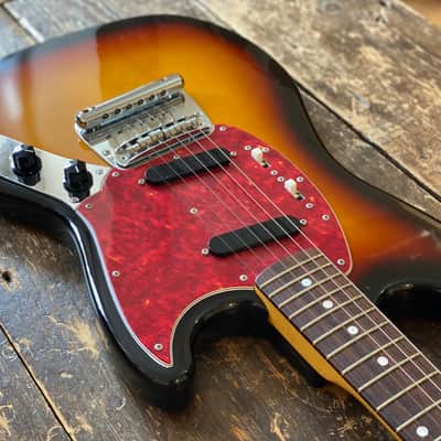 Fender 1969 Reissue Mustang Three Tone Sunburst MIJ Japan 2002 w/ Hardcase image 6