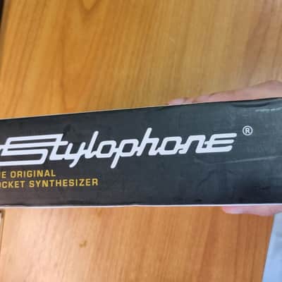 Stylophone the original pocket synthetizer original analog sound image 2