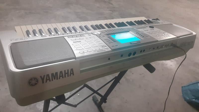 Yamaha psr 2100 Digital Keyboard with original power supply | Reverb
