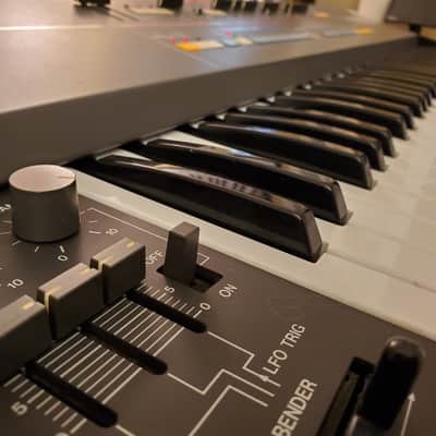 MUST SEE!!! ROLAND JUNO 106 FULLY RESTORED/SERVICED, IN AMAZING CONDITION!!! image 10