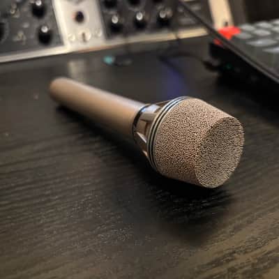 AKG D190ES Dynamic Microphone image 1