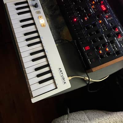 Dave Smith Instruments OB-6 Desktop 6-Voice Polyphonic Synthesizer 2017 - Present - Black image 2