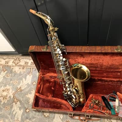 SUMMER DEAL PRO VERSION "MADE EXPRESSLY" FOR F. E. OLDS EARLY L.A PARISIAN ALTO SAXOPHONE (NOT "AMBASSADOR" CHEAP LATER ONE) ORIGINAL LACQUER NEWER PADS BRILHART MPC , NICE CASE, EXTRAS made france image 8