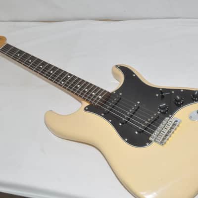 Fender Japan Stratocaster ST62 J serial Fujigen Electric Guitar Ref No 6477 image 1