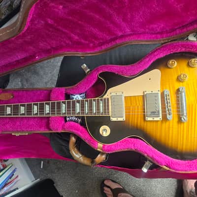 Gibson Les Paul 2004 - Classic sunburst finish featuring a highly figured flame maple top. image 5