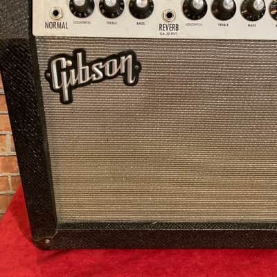 Gibson GA-20RVT Minuteman 12-Watt 1x12" Guitar Combo 1965 - 1967 - Black image 2