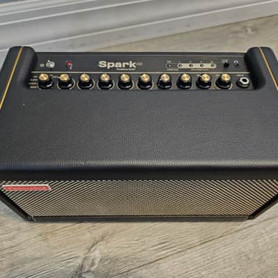 Positive Grid Spark 40 40-Watt 2x4" Modeling Guitar Combo 2020 - Present - Black image 2