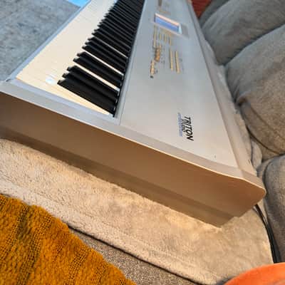 Korg Triton STUDIO 88 Workstation +FAST-SAFE-SHIP+ CDRW DRIVE image 6