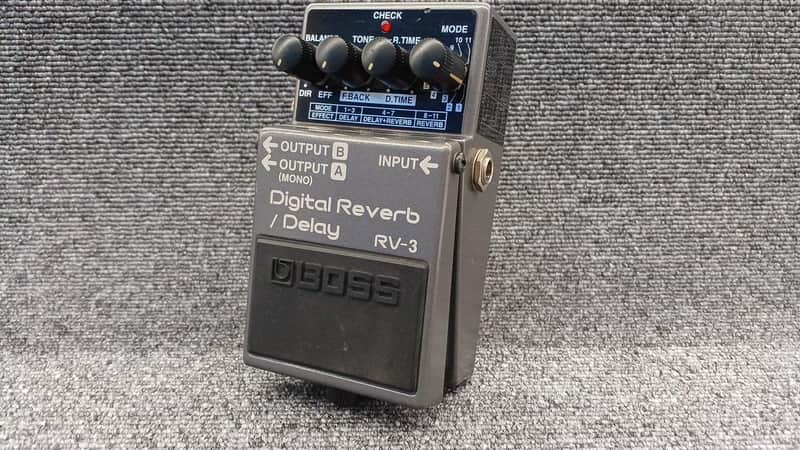Boss RV-3