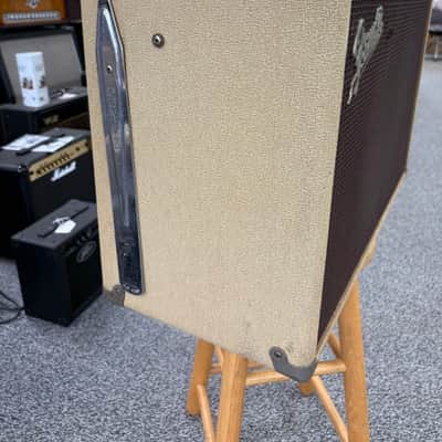 Fender Tremolux 6G9-B  1962 with 1961 Fender Tremolux "Tone Ring" Cabinet - Blonde image 17