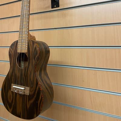 Immagine Blackwater YWUK-T21 Concert Ukulele - 2