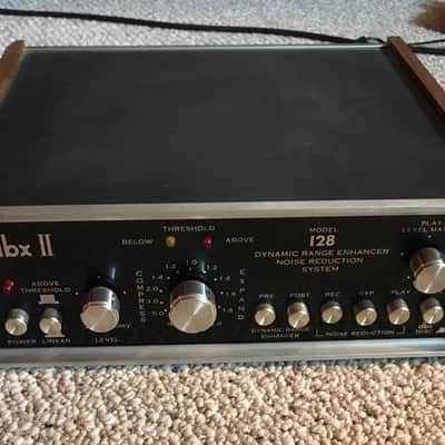 dbx 128 Dynamic Range Enhancer / Noise Reduction System | Reverb