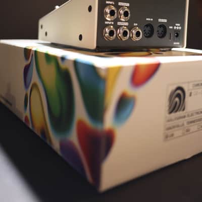 Hologram Electronics Chroma Console 2023 - Present - White image 8