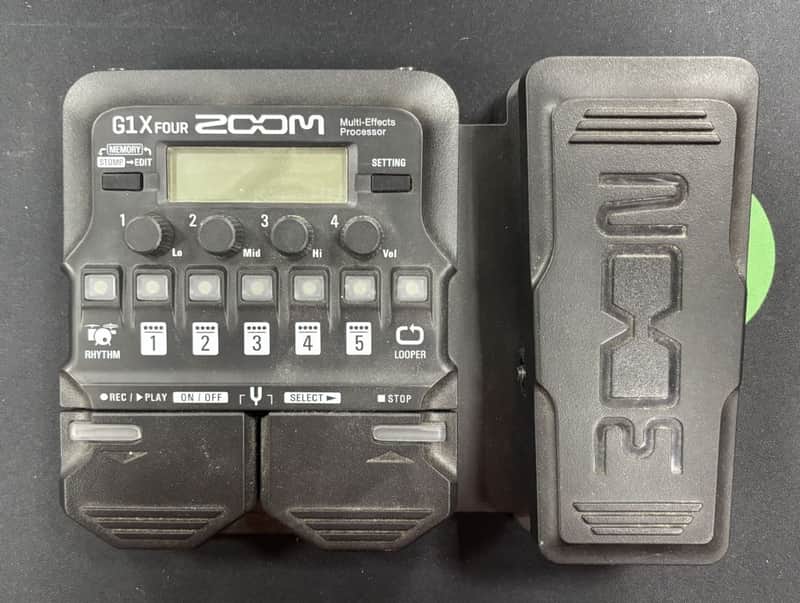 Zoom G1X Four