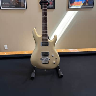Ibanez JS2000-CG Joe Satriani Signature 2002 - 2004 Champagne Gold image 1