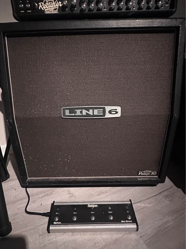 Line 6 412VS-T 4x12" Angled Guitar Speaker Cabinet image 1