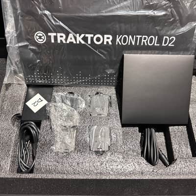 Native Instruments Traktor Kontrol D2 2010s - Black image 11