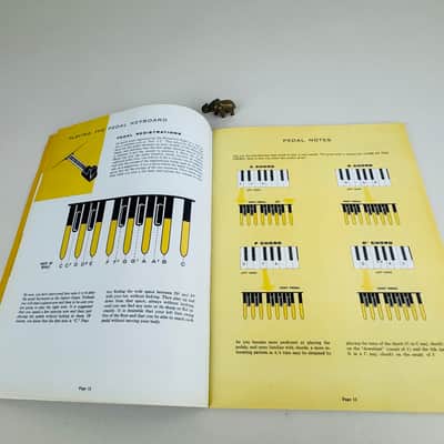 Hammond M-100 Series Spinet Organ Owner's Playing Guide 1961 image 7