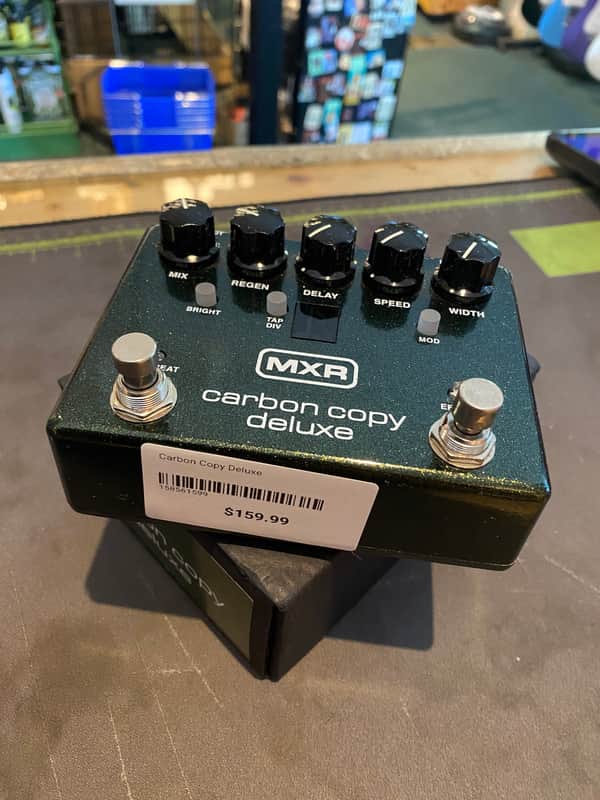 MXR Carbon Copy Deluxe