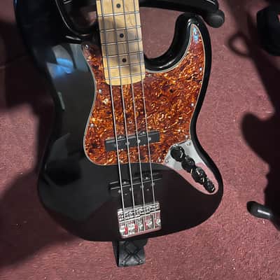 Fender Deluxe Loaded Active Jazz Bass 4 string 1998 - 2015 image 2