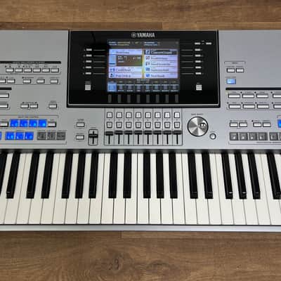 Yamaha Tyros 5 76 Keyboard With Speaker System; Serial No: BAVY01005 | Second Hand image 4