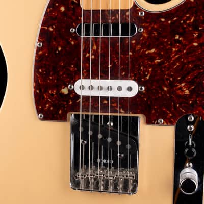Pre-Owned 2006 Fender Deluxe Nashville Telecaster Honey Blonde With Gig Bag image 4