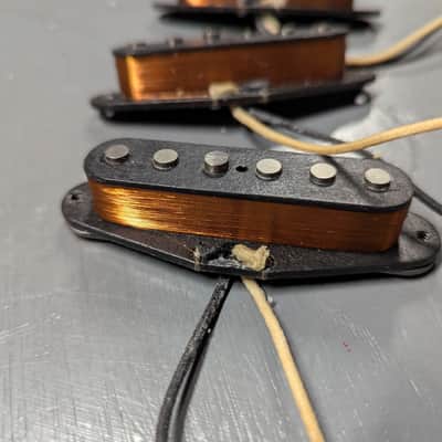 Lindy Fralin Strat Vintage Hot Pickup Set 2010s - White image 1