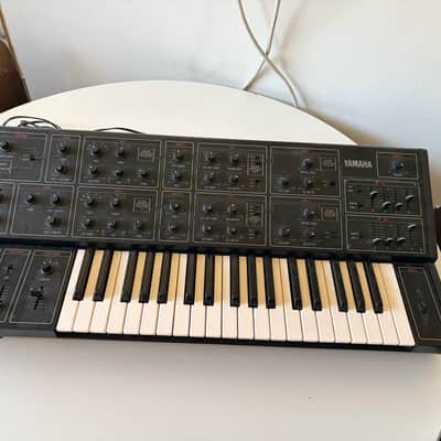 Yamaha CS-15 Duophonic Synthesizer 1978 - 1982 - Black image 2