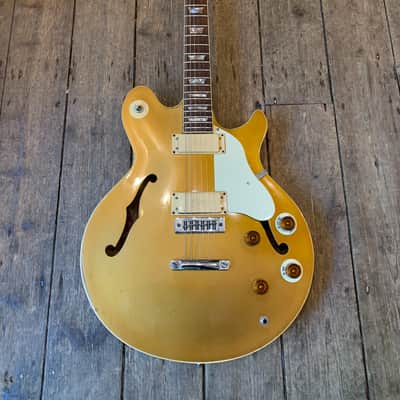 1970's Gibson Les Paul Signature model in Goldtop finish & Hard shell case image 10