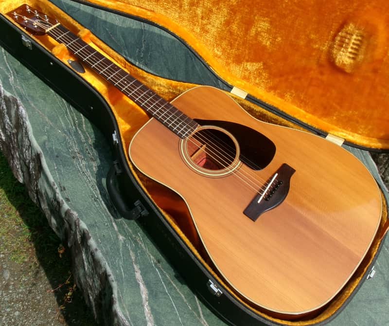 1971 Yamaha FG180 Red Label Nippon Gakki+Rocket Case image 1