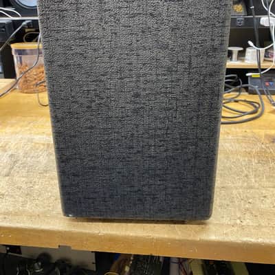 Fender George Benson Hot Rod Deluxe 112 80-watt 1x12 inch Extension Cabinet Grey image 8
