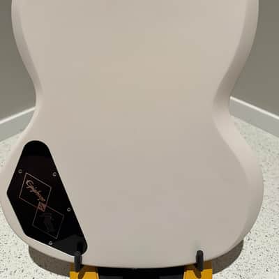 Epiphone 1961 SG Inspired by Gibson Custom Shop – Classic White – Gibson BurstBuckers – Original Hardshell Case image 10
