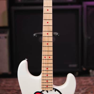 Squier Fender X Hello Kitty White Stratocaster with Gig Bag image 4