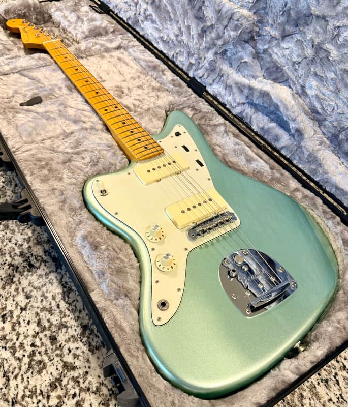 Fender American Professional II Jazzmaster Left-Handed with Maple Fretboard 2020 - Present - Mystic Surf Green