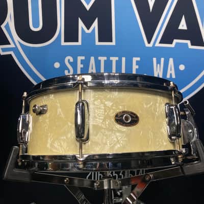 Slingerland - 5.5x14" 6 Lug Snare Drum 1960s - Marine Pearl image 1