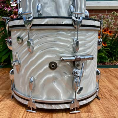 1960s Gretsch Progressive Jazz Drum Set Silver (White) Satin Flame 20/12/14 w/ Snare image 13