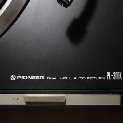 PIONEER PL-300X Direct Drive Turntable - Quartz PLL Auto-Return + Cartridge PIONEER PC-110 - Black image 23