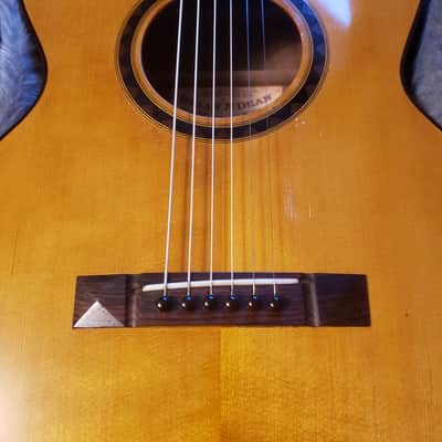 BRIAN N DEAN [GUITBOXES] | OO-12 fret | 01•June•2007 | Engelmann Spruce & Figured Walnut | Nitrocellulose imagen 5