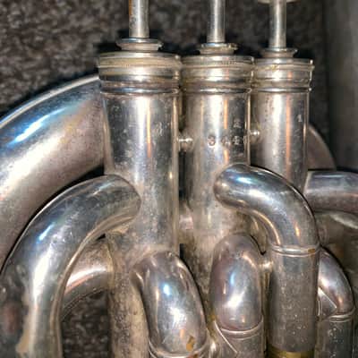 JW York and sons 3 valve baritone horn with case mase in the USA image 6