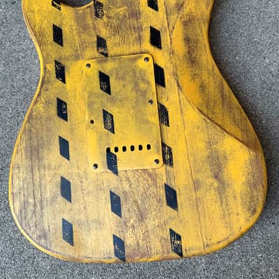 Area 51 Stratocaster S Type Custom Relic Guitar Body Pickguard Alien Light Weight image 4