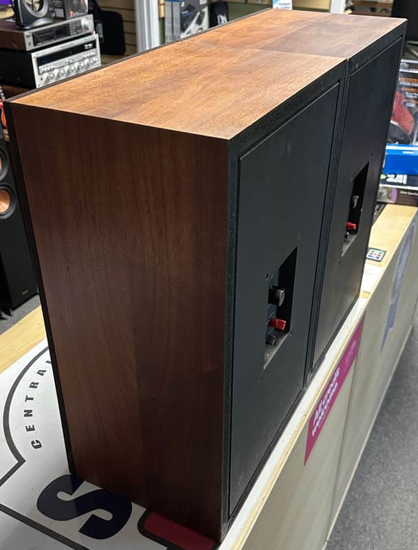 JBL L19 Pair of Floor Standing Passive Speaker 35 Watts 8Ω Walnut