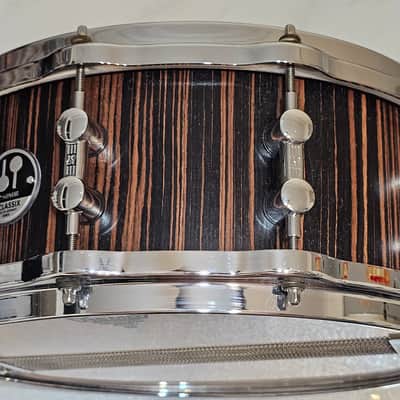 Sonor SC 10 1406 SDWD S Classix 14"x 6" Scandinavian Birch Snare in Ebony Veneer w/ Hella Hoops image 2