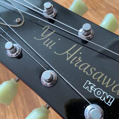 K-ON! Rare Yui Hirasawa Single Cutaway Heritage Cherry Sunburst. Super Rare Anime! image 10
