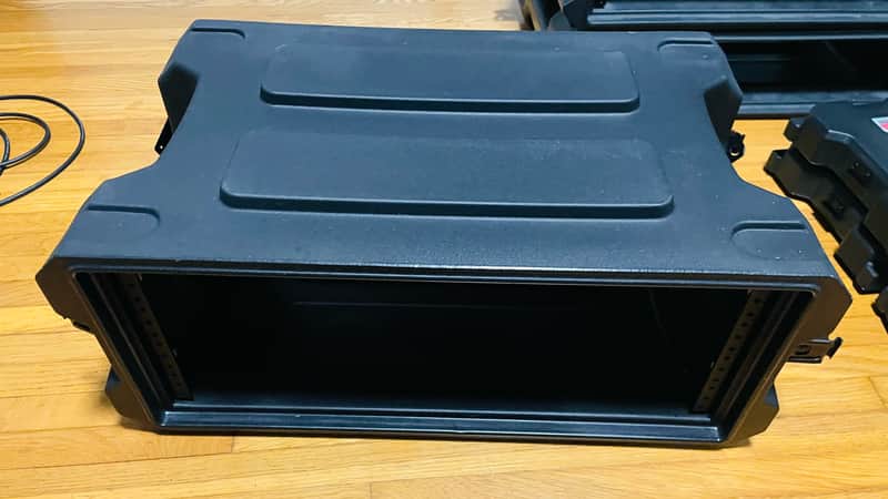 Gator G-PRO-4U-13 13" Deep 4U Molded Rack Case