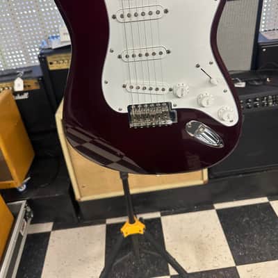 Fender MIM Standard Stratocaster 1996 Midnight Wine image 7