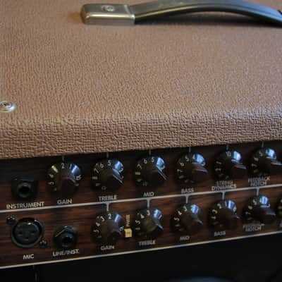 Fender acoustasonic amp image 4