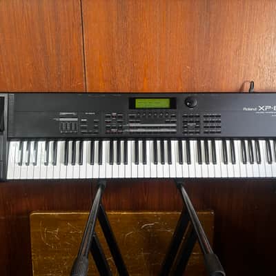 Roland XP-80 Music Workstation 64 Voice 76 key Pro overhauled w/ bag