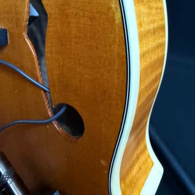 Epiphone MM-50E Professional F-Style Mandolin Blonde Natural w/ LR Baggs Pickup image 10